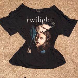 Hot Topic Black Twilight Graphic Tee